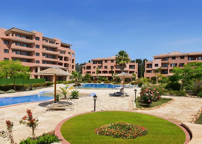 Resitour - Aphrodite Gardens Appartement