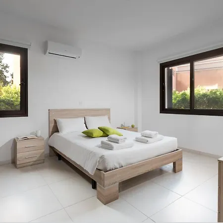 Resitour - Aphrodite Gardens 아파트 *