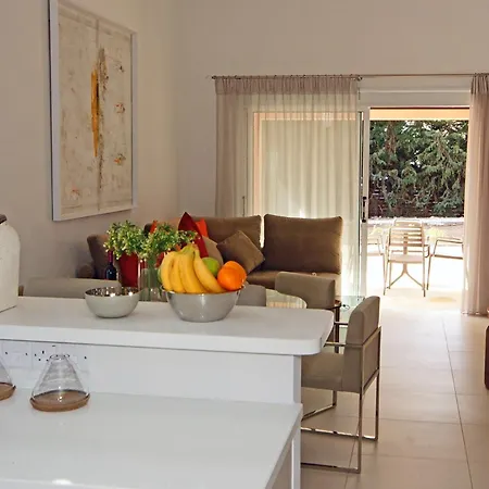 아파트 Resitour - Aphrodite Gardens 파포스