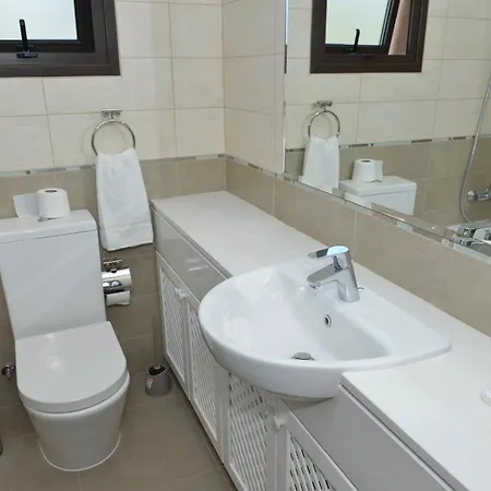 Resitour - Aphrodite Gardens 파포스