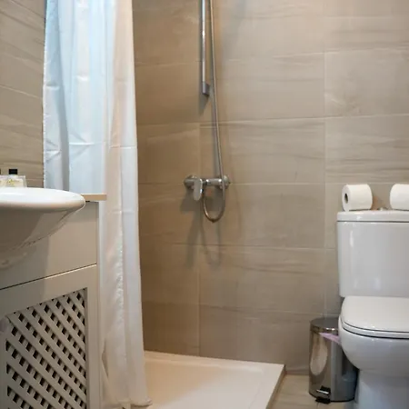 Resitour - Aphrodite Gardens 아파트 *