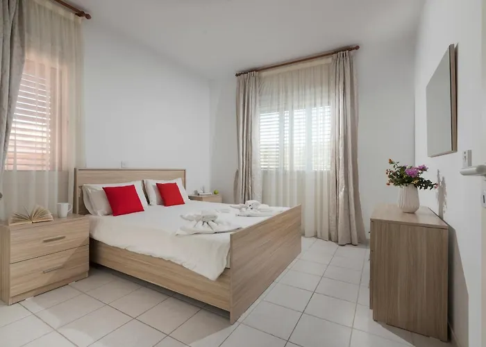 Resitour - Aphrodite Gardens Apartman Paphos