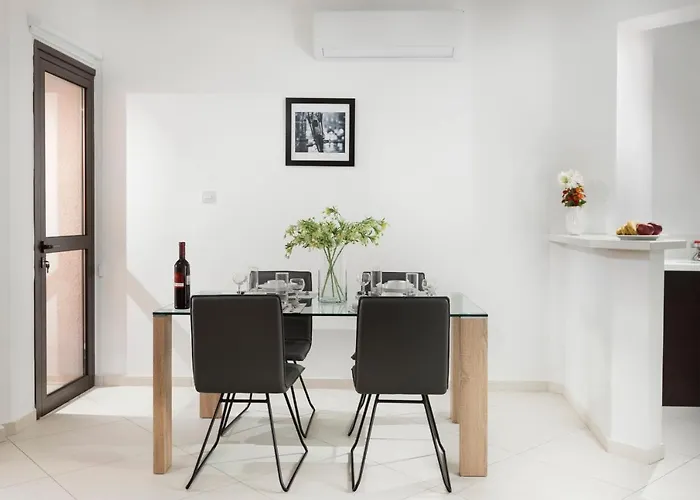 Resitour - Aphrodite Gardens Appartement Paphos