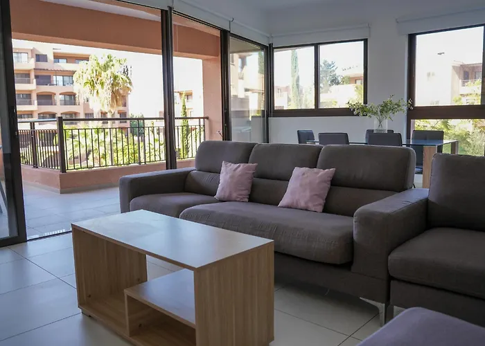 Resitour - Aphrodite Gardens Apartment