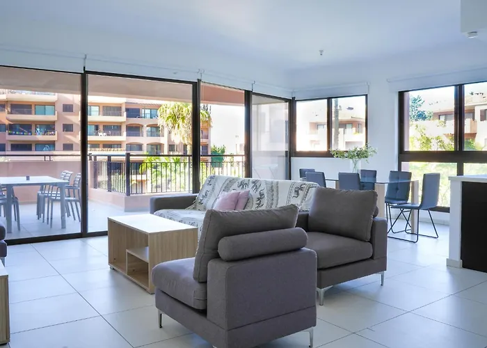 Resitour - Aphrodite Gardens Apartment Paphos